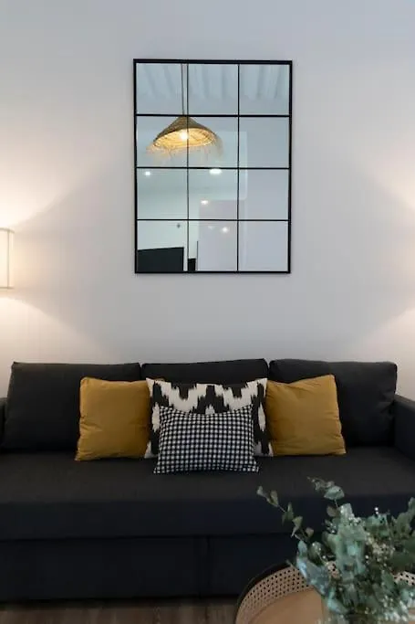 O&L Punonrostro Bright Minimalist Central Home Seville 0*,