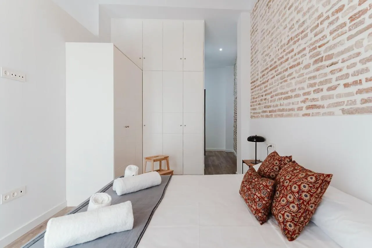 O&L Punonrostro Bright Minimalist Central Home Seville 0*,