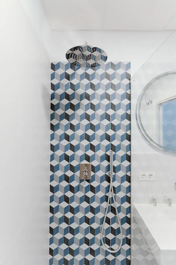 O&L Punonrostro Bright Minimalist Central Home Seville Apartment