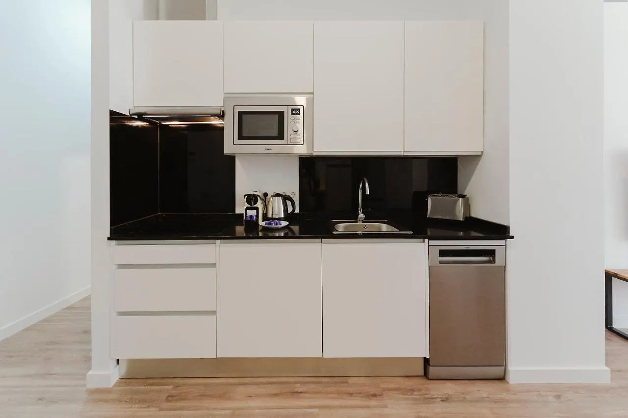 O&L Punonrostro Bright Minimalist Central Home Seville